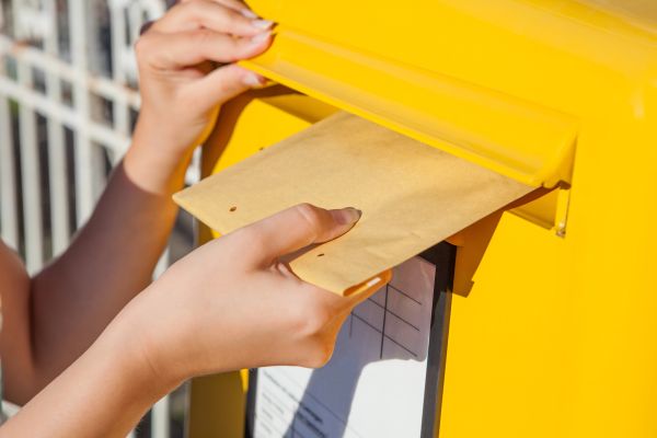 Verlängerte Postlaufzeit ggf. bei Kündigungen zu beachten